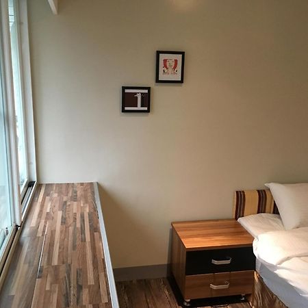 גאושיונג 237 Hotel חדר תמונה